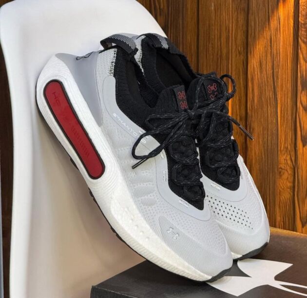 Under Armour, Sportstyle UA W Phantom 4