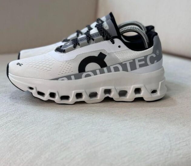 On Running Cloudmonster - Image 4