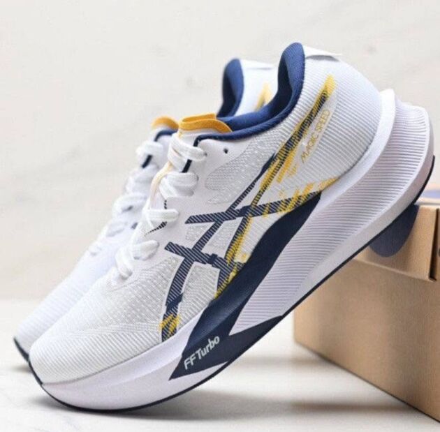 ASICS FF Turbo - Image 3