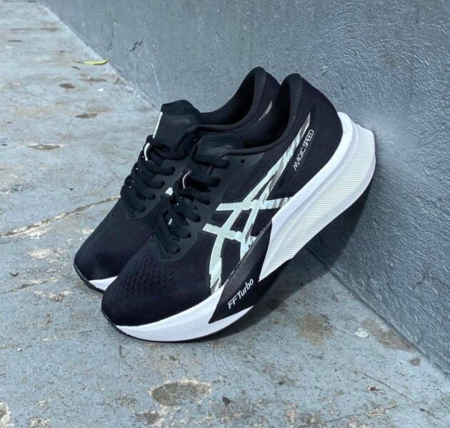 ASICS FF Turbo