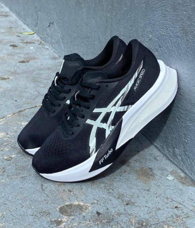 ASICS FF Turbo