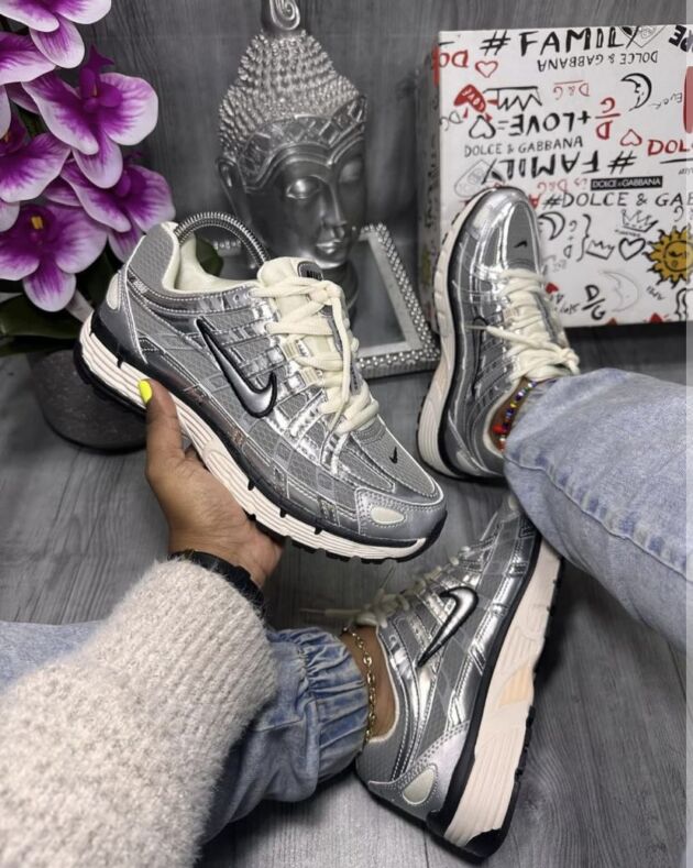 NIKE ZOOM VOMERO 5