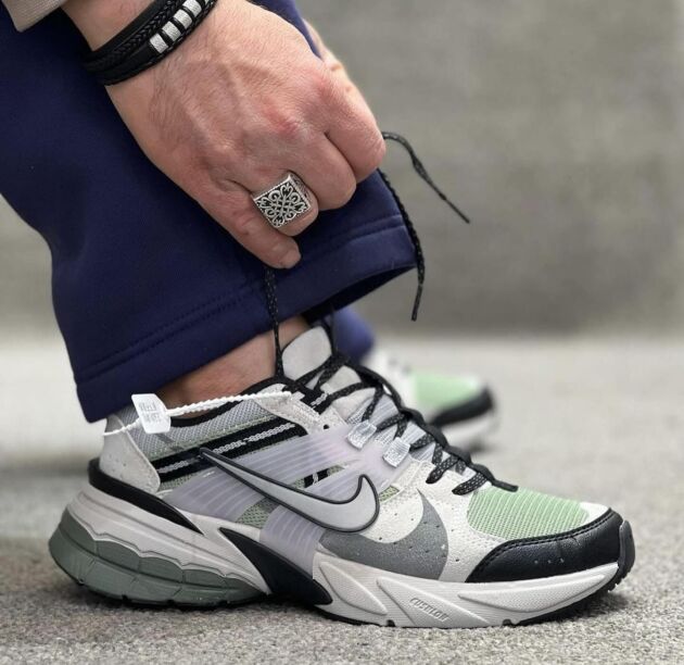 NIKE V2K - Image 3