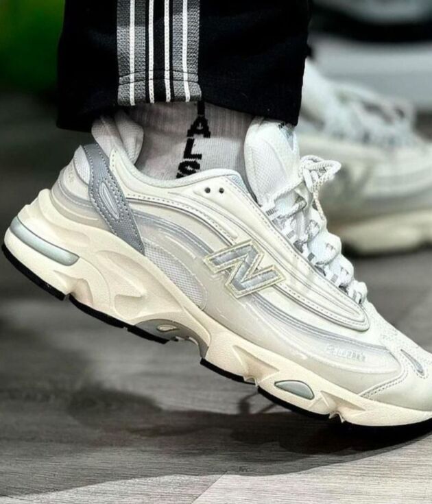 New Balance 1000 "Sea Salt"
