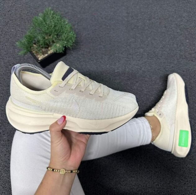 Nike Zoomx Invincible Run FK 3 DAMA - Image 2