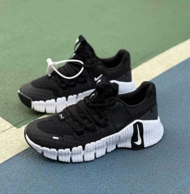 Nike Free DAMA
