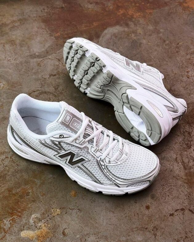 New Balance 725 DAMA - Image 2